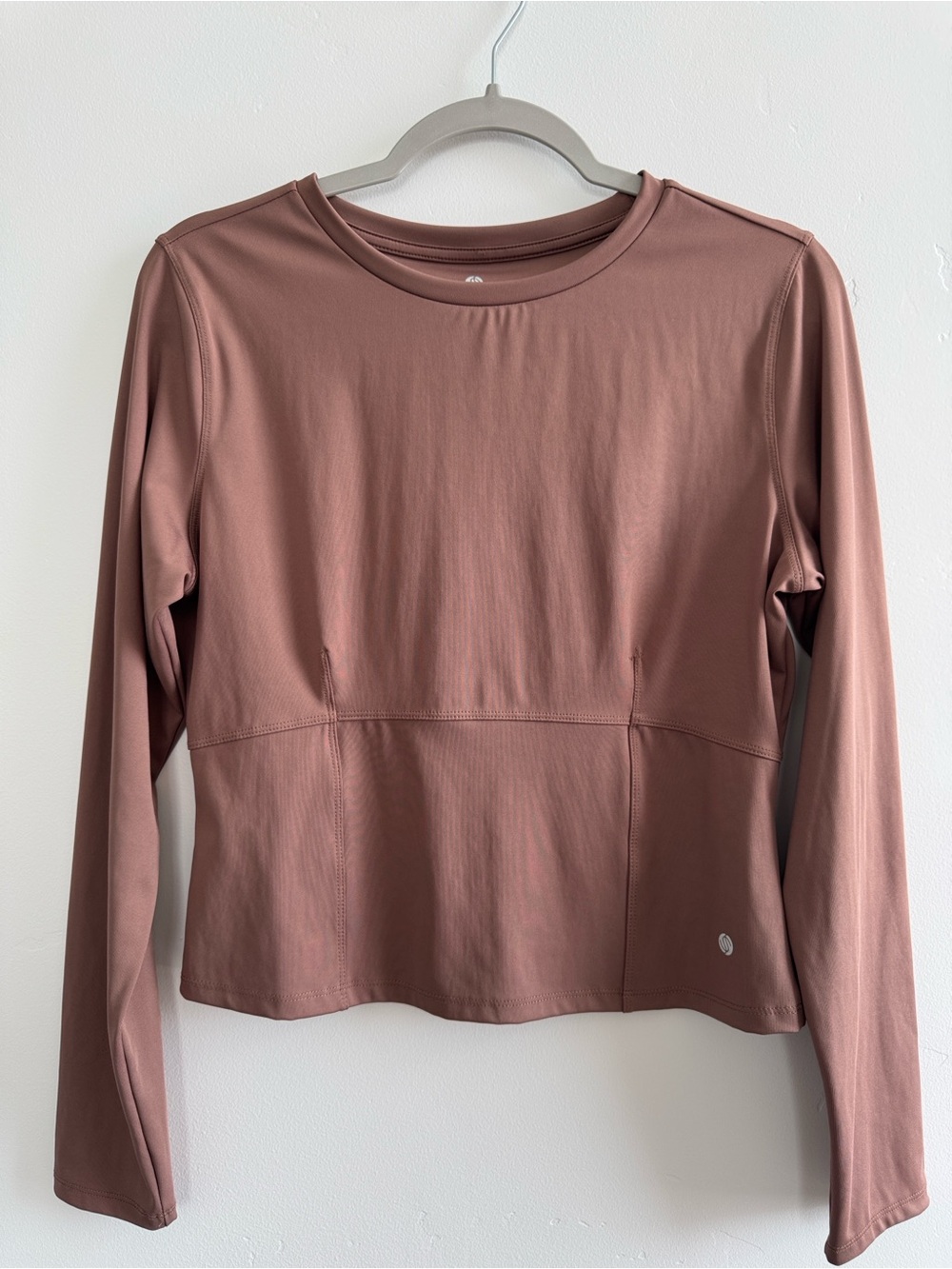Long Sleeve Seam Detailing Activewear Top in Mocha Brown Size M Sport Yoga